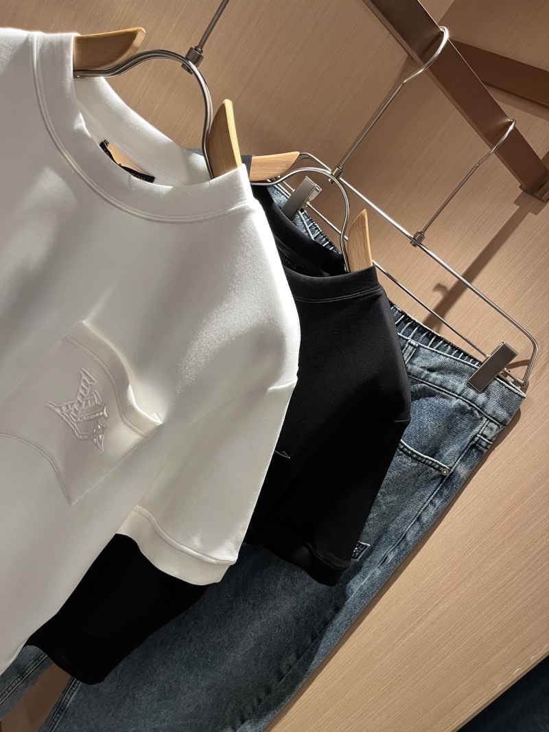 l0vis Vvtt0n t-shirt